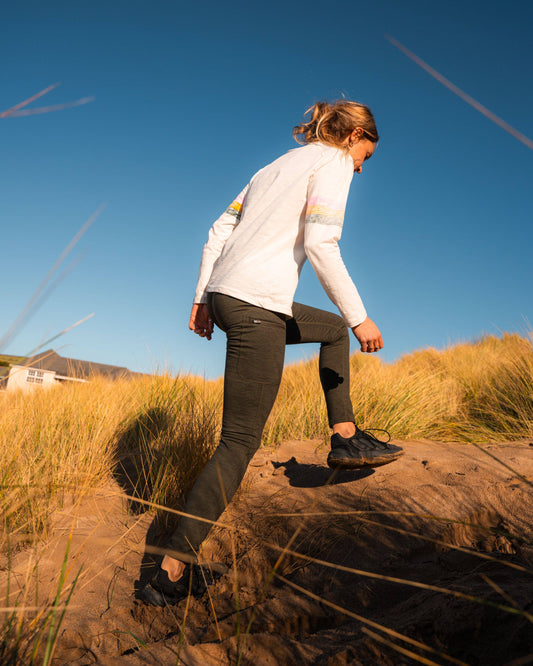 Trek - Womens 4 Way Stretch Outdoor Leggings - Dark Green