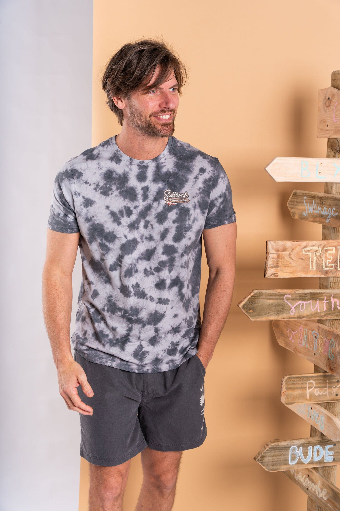 Beach Signs Wales - Mens Tie Dye T-Shirt - Grey