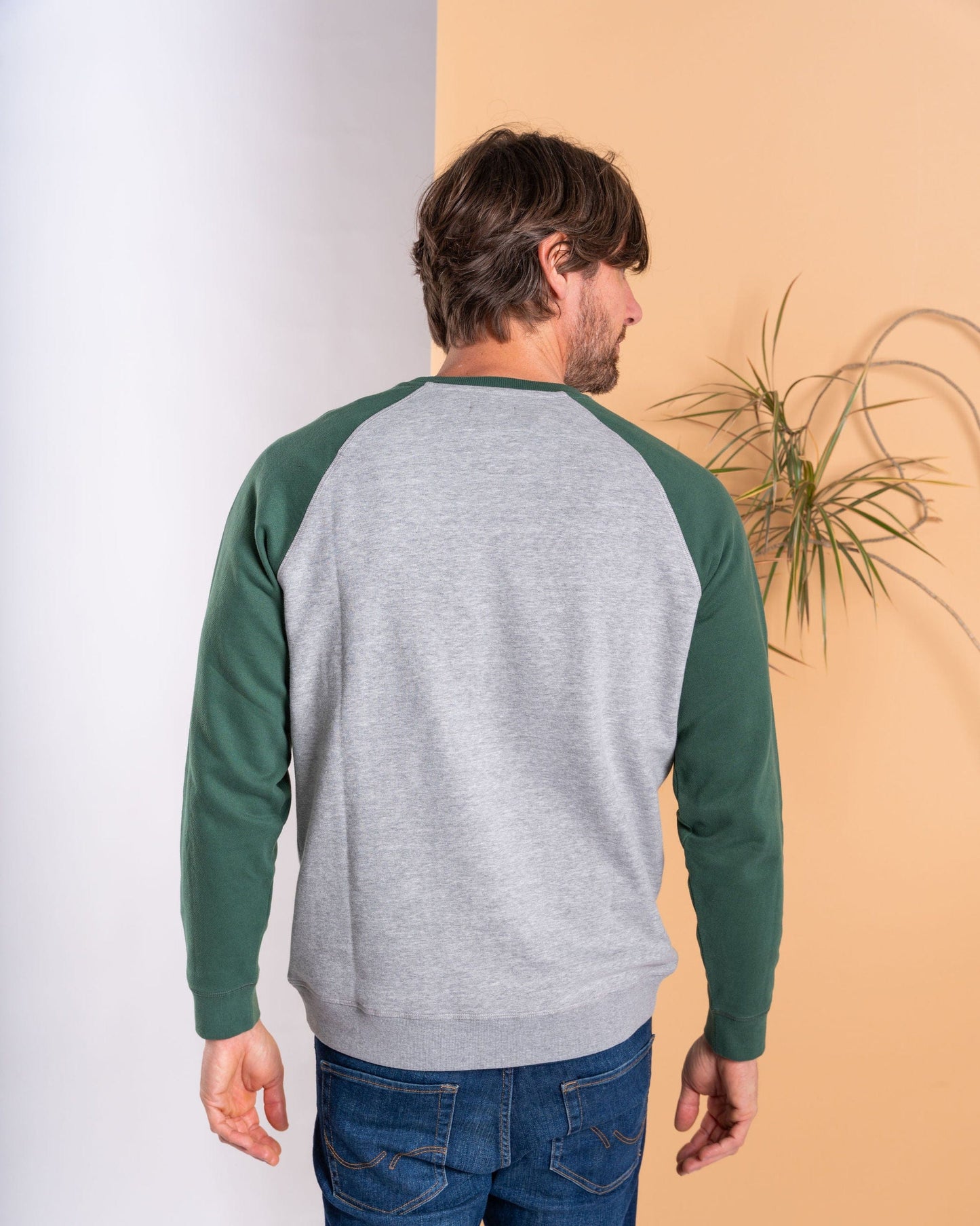 Strike - Mens Raglan Sweater - Grey/Green