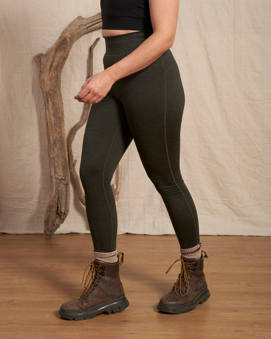 Trek - Womens 4 Way Stretch Outdoor Leggings - Dark Green