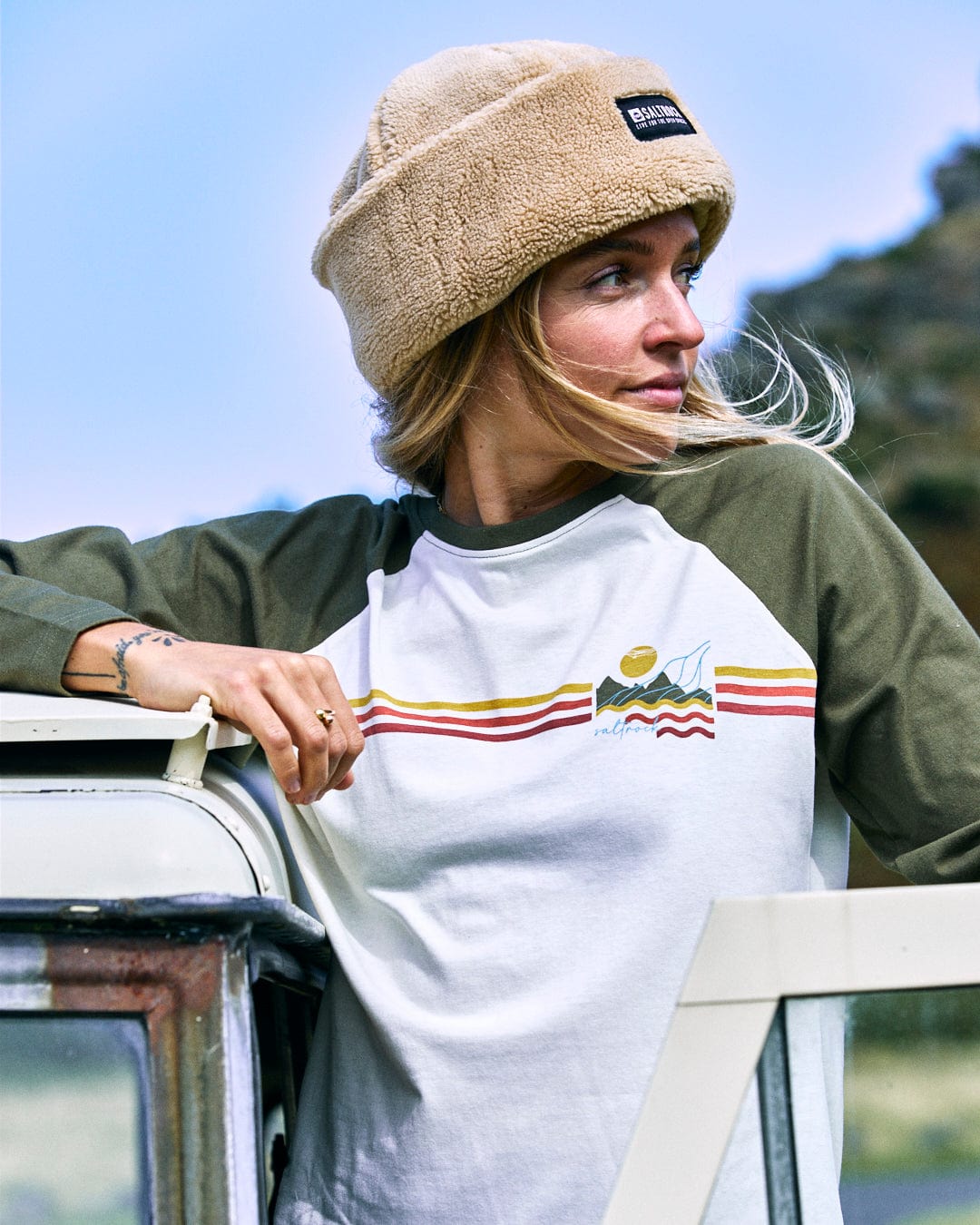 Winter Stripe - Womens Recycled Raglan T-Shirt - Cream